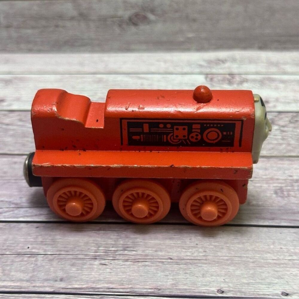 Thomas & Friends Railway Wooden TERENCE Vintage 1996 Train - Picture 8 of 8
